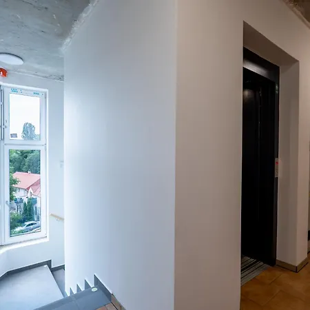 Brand New Penthouse #39 Close To Center With Free Parking Apartment