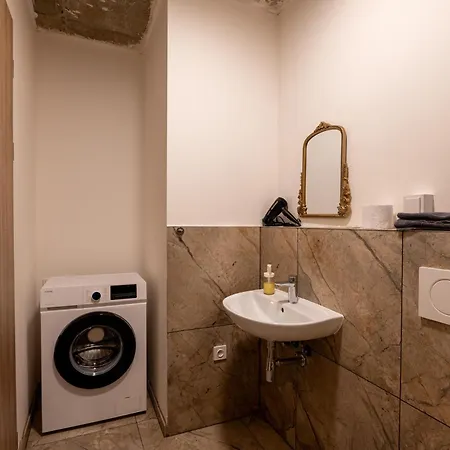 Brand New Penthouse #39 Close To Center With Free Parking * Prag